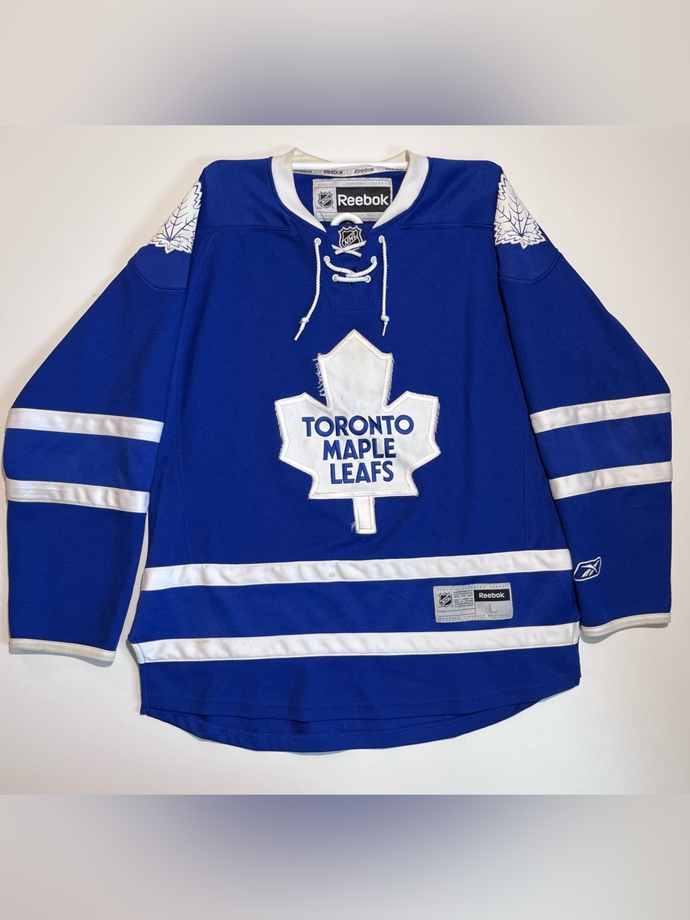 Reebok Toronto Maple leafs men’s hockey jersey Sz large